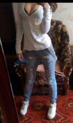 Девушка из Таганрог. Ищу красивого, ухоженного мужчину для секса на его территории Девушка из Таганрог. Ищу красивого, ухоженного мужчину для секса на его территории